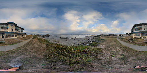 Oceanfront Lodge