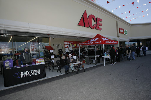Hardware Store «Roselle Ace Hardware», reviews and photos, 821 E Nerge Rd, Roselle, IL 60172, USA