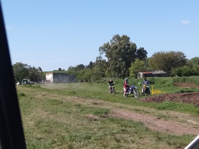 Comentarios y opiniones de Pista De Motocross Velocidad En Tierra