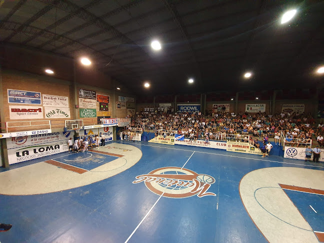 Opiniones de Nacional Fútbol Club en Salto - Gimnasio