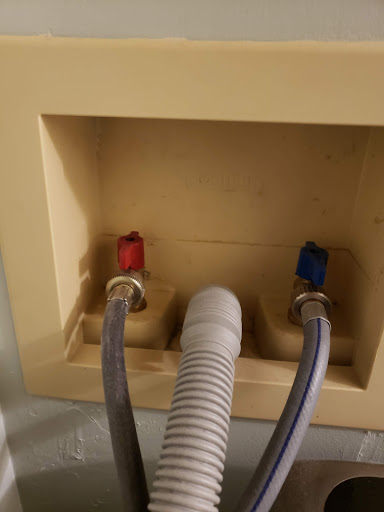 Plumber «Courtesy Plumbing», reviews and photos, 751 N Bolingbrook Dr #3b, Bolingbrook, IL 60440, USA