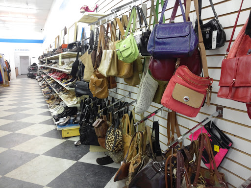Thrift Store «Society of St. Vincent de Paul Thrift Store», reviews and photos, 2375 Orchard Lake Rd, West Bloomfield Township, MI 48323, USA