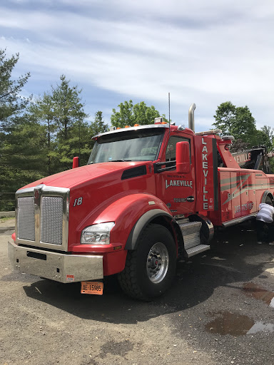 Lakeville Towing & Heavy Truck Repair image 3