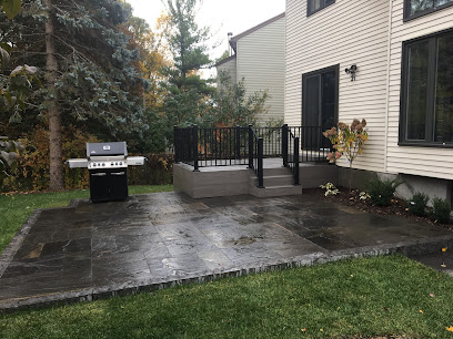 Deluxe Fencing and Decks