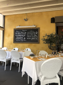 Atmosphère du Restaurant français Restaurant Le Safranier à Antibes - n°17