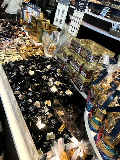 Chocolate Shop «Ghirardelli Chocolate», reviews and photos, 2 New Montgomery St, San Francisco, CA 94105, USA
