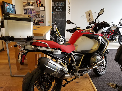BMW Motorcycle Dealer «BMW Motorcycles of Western Oregon», reviews and photos, 12010 SW Garden Pl, Portland, OR 97223, USA