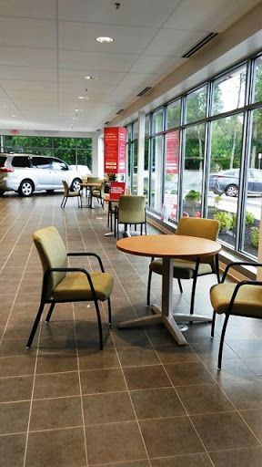 Car Dealer «Vanderstyne Toyota», reviews and photos, 4374 W Ridge Rd, Rochester, NY 14626, USA