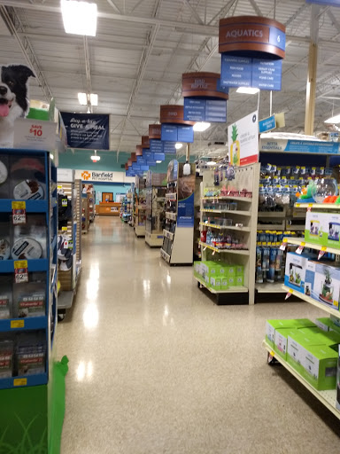 Pet Supply Store «PetSmart», reviews and photos, 3335 Cobb Pkwy NW #400, Acworth, GA 30101, USA