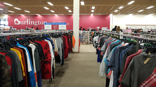 Clothing Store «Burlington Coat Factory», reviews and photos, 510 Howe Ave, Cuyahoga Falls, OH 44221, USA