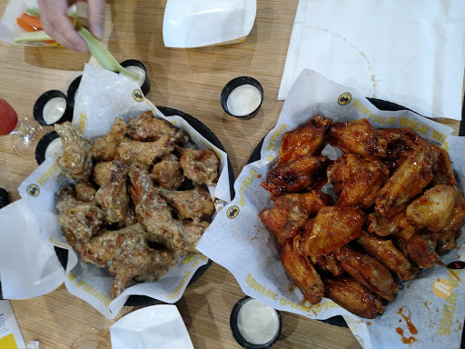 Chicken wings restaurant Burbank