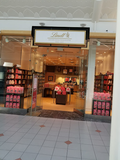 Shopping Mall «Solomon Pond Mall», reviews and photos, 601 Donald Lynch Blvd, Marlborough, MA 01752, USA