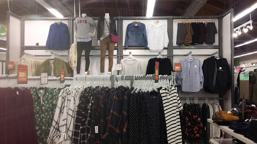 Clothing Store «Old Navy», reviews and photos, 60 Wynnewood Rd, Wynnewood, PA 19096, USA