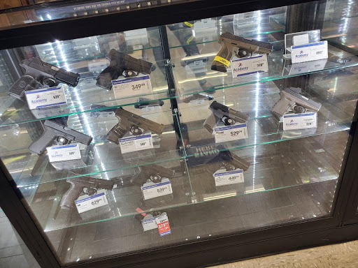 Sporting Goods Store «Academy Sports + Outdoors», reviews and photos, 1351 S Interstate Hwy 35, Round Rock, TX 78664, USA