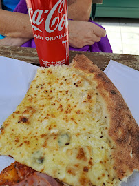 Plats et boissons du Pizzeria Pizza Capri - République 🇮🇹🍕 à Lyon - n°5