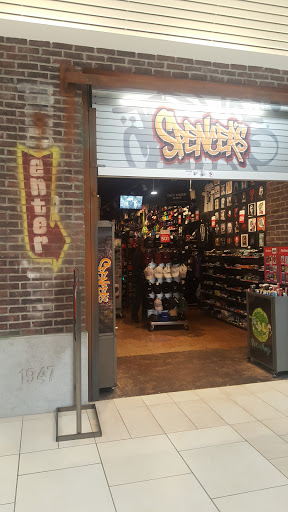 Shopping Mall «River Valley Mall», reviews and photos, 1635 River Valley Cir S, Lancaster, OH 43130, USA