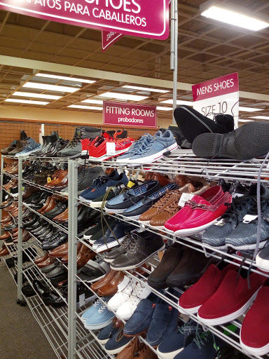 Clothing Store «Burlington Coat Factory», reviews and photos, 1300 N Larkin Ave, Joliet, IL 60435, USA