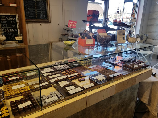 Chocolate Shop «La Châtelaine Chocolat Co.», reviews and photos, 110 S Rouse Ave, Bozeman, MT 59715, USA