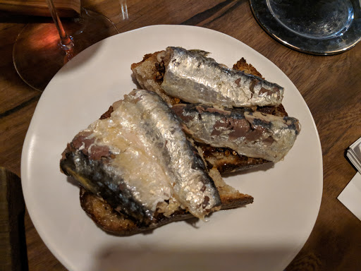 Wine Store «Dedalus Wine Shop, Market & Wine Bar», reviews and photos, 388 Pine St, Burlington, VT 05401, USA