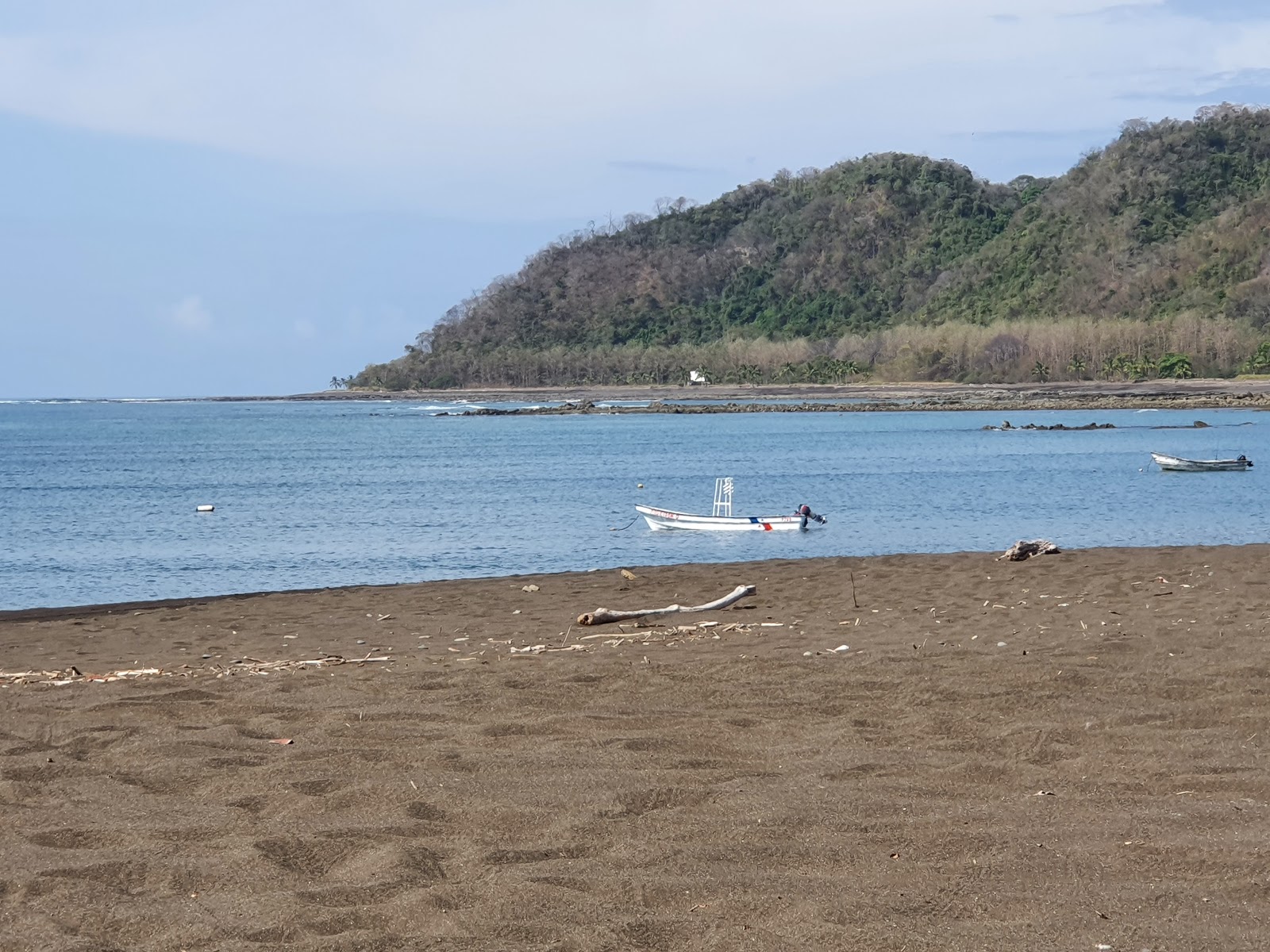 Foto de Los Buzos Beach - lugar popular entre os apreciadores de relaxamento