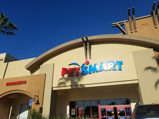 Shopping Mall «Seacliff Village Shopping Center», reviews and photos, Yorktown St & Main St, Huntington Beach, CA 92648, USA