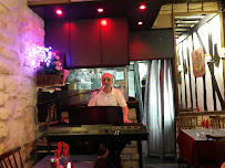 Atmosphère du Restaurant de spécialités perses Colbeh à Paris - n°7
