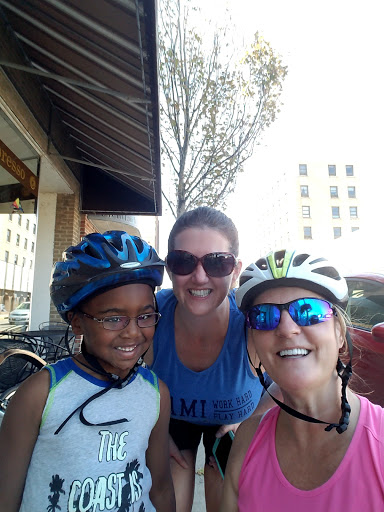 Coffee Shop «Air Play Espresso and Bakery», reviews and photos, 115 E 3rd St, Sterling, IL 61081, USA