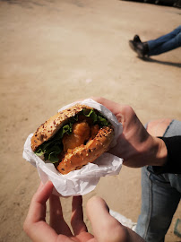 Sandwich au poulet du Restaurant Bagel Baget Café à Paris - n°5