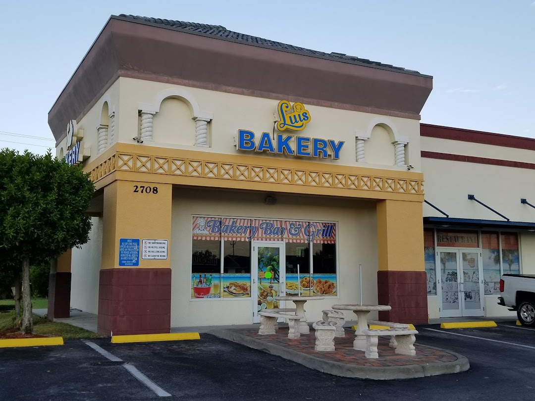 Luis Bakery Bar & Grill