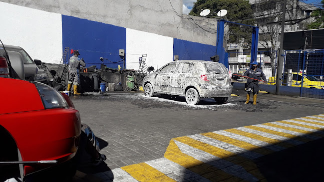Opiniones de Auto Spa Center en Quito - Servicio de lavado de coches