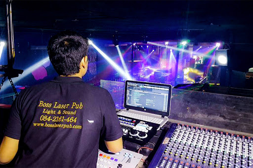 Boss Laser Pub Light & Sound