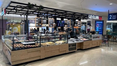 Le club café (La Defense) à Puteaux