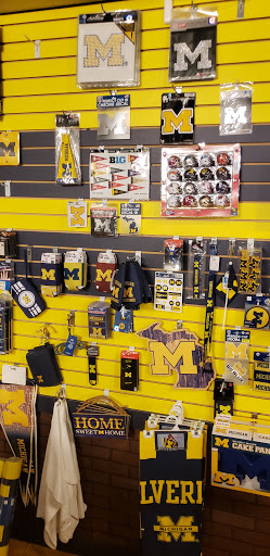 Clothing Store «Fanatic U», reviews and photos, 30409 Ford Rd, Garden City, MI 48135, USA