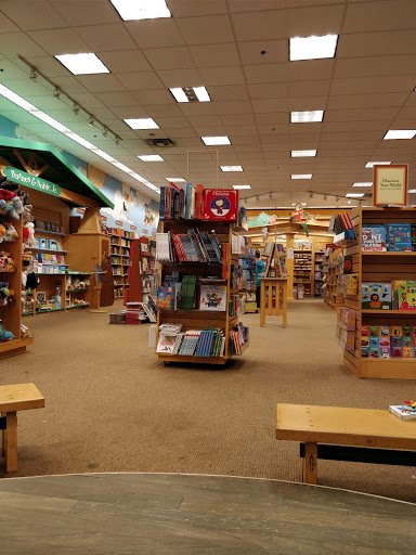 Barnes & Noble image