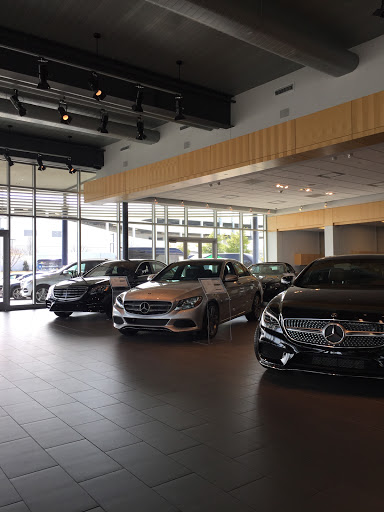 Mercedes Benz Dealer «Park Place Motorcars Mercedes-Benz Grapevine», reviews and photos, 1300 Texan Trail, Grapevine, TX 76051, USA