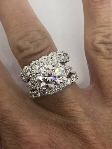 Jewelry Repair Service «Trinity Fine Jewelry», reviews and photos, 6875 Fm 1488 Rd #1100, Magnolia, TX 77354, USA