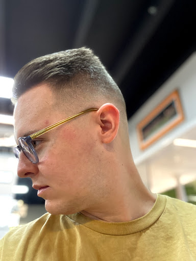 Barber Shop «Brians man cave barbershop», reviews and photos, 3975 N Mt Juliet Rd, Mt Juliet, TN 37122, USA