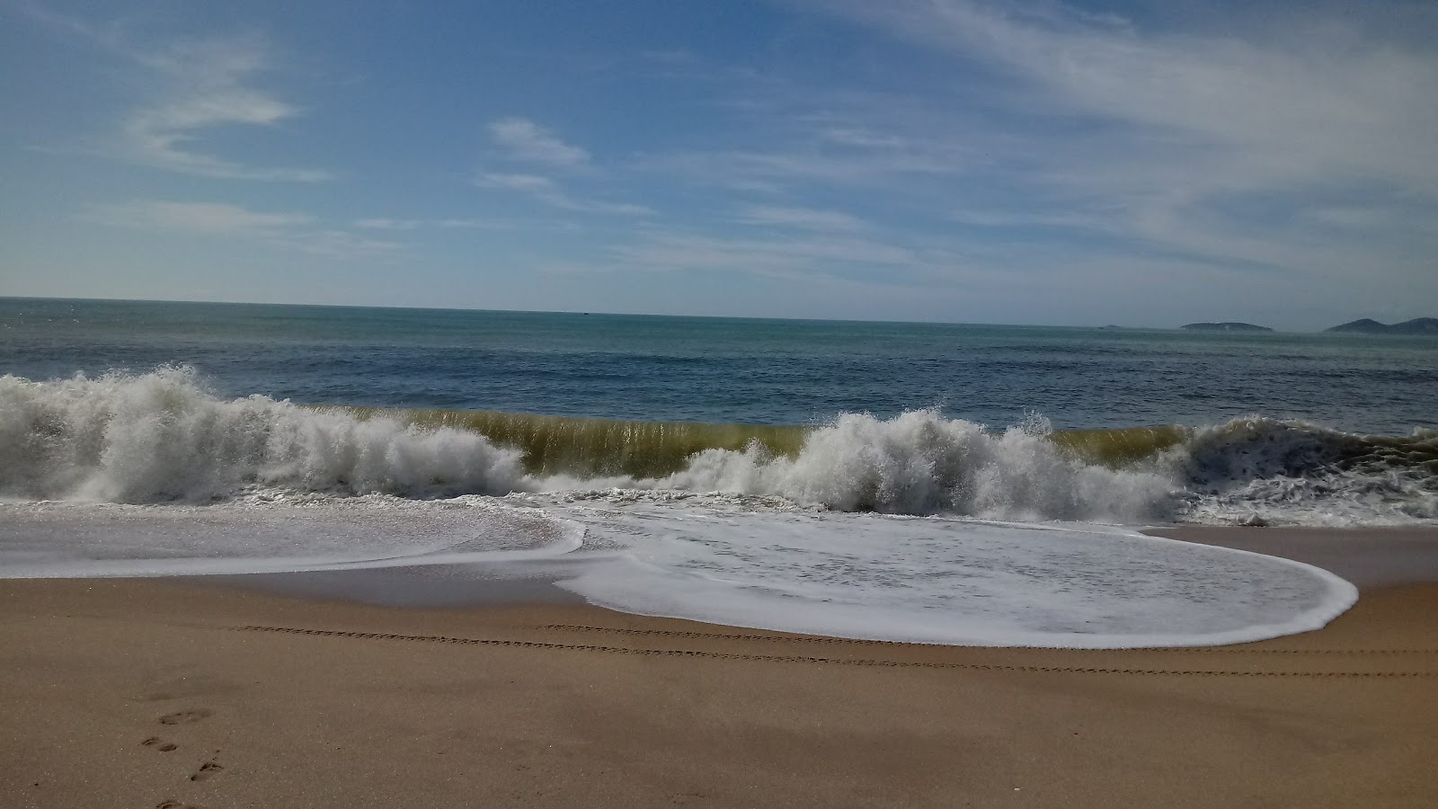 Φωτογραφία του Παραλία Μπαρέτο με καθαρό νερό επιφάνεια