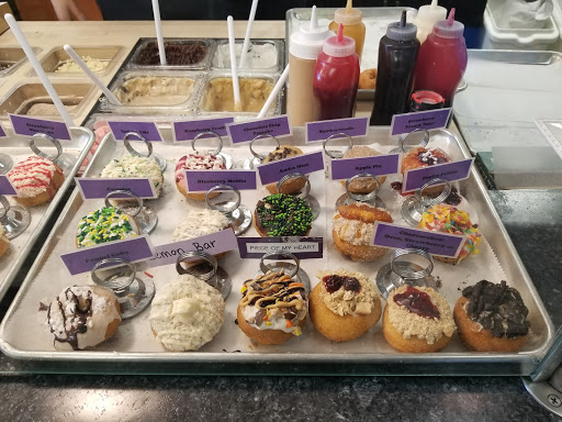 Donut Shop «Peace, Love And Little Donuts Of Green», reviews and photos, 3700 Massillon Rd, Uniontown, OH 44685, USA