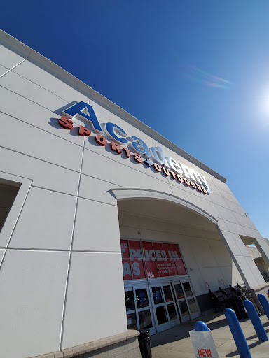 Sporting Goods Store «Academy Sports + Outdoors», reviews and photos, 1461 Spring Cypress Rd, Spring, TX 77373, USA