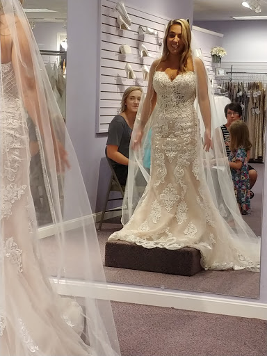 Bridal Shop «Lavender Bridal Salon», reviews and photos, 218 W 3rd St, Dover, OH 44622, USA