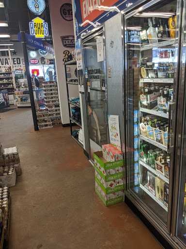 Liquor Store «Elevated Beer Wine & Spirits», reviews and photos, 4135 Hiawatha Ave, Minneapolis, MN 55406, USA
