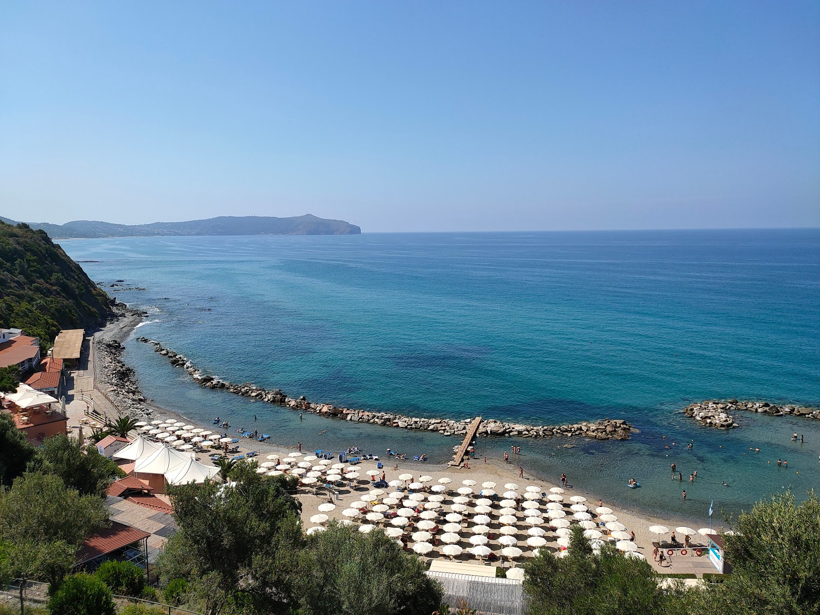 Fotografija Baia del Silenzio z modra voda površino