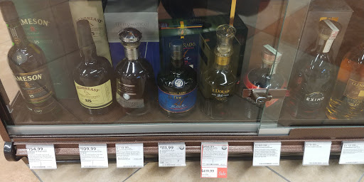Liquor Store «ABC Fine Wine & Spirits», reviews and photos, 801 Oviedo Marketplace Blvd, Oviedo, FL 32765, USA