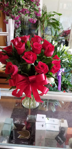 Florist «The Flower Pot & Basket Shop», reviews and photos, 5631 W Madison St, Chicago, IL 60644, USA