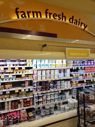 Grocery Store «Stop & Shop», reviews and photos, 625 Paterson Ave, Carlstadt, NJ 07072, USA