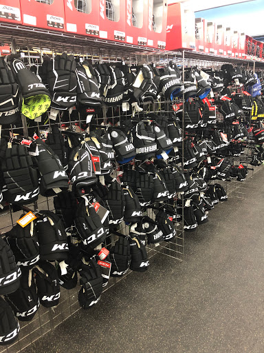 Sporting Goods Store «Play It Again Sports», reviews and photos, 3015 E Hamilton Ave, Eau Claire, WI 54701, USA