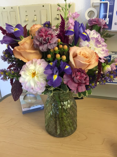 Florist «Kathy and Company Florist», reviews and photos, 221 Colchester Ave, Burlington, VT 05401, USA