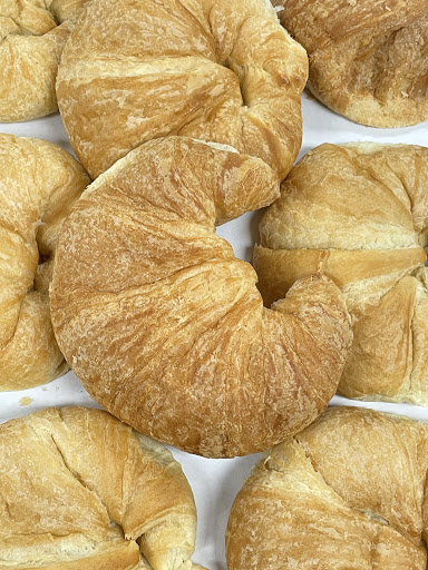 Donut Shop «Donut King», reviews and photos, 411 Middle St, Weymouth, MA 02189, USA