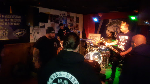 Bar & Grill «BoneYard Bar & Grill», reviews and photos, 20 S Virginia Ave, Atlantic City, NJ 08401, USA